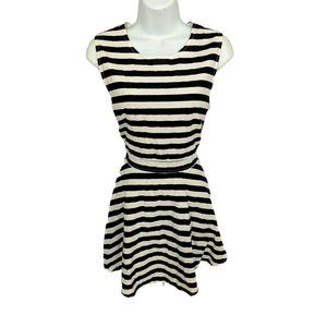 Yo Yo Black and White Sleeveless Skater Dress Size S